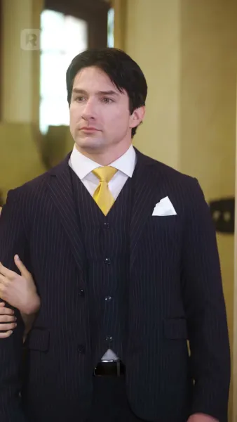 ทายาทมหาเศรษฐีคลุกฝุ่น