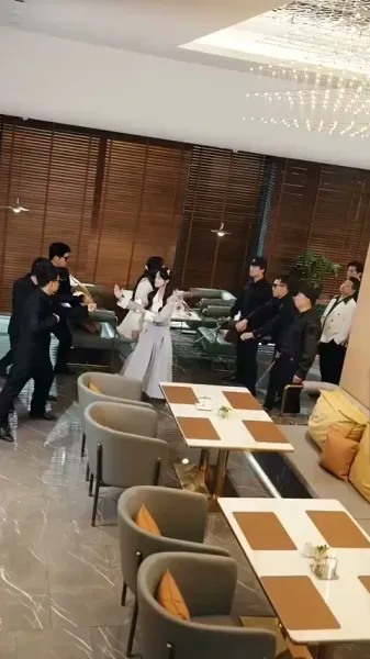 มิสเตอร์โบ คุณนายขายคุณเพื่อเงิน!