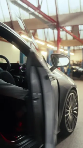 จับให้ได้ เจ้าบ่าวหนีงานแต่ง