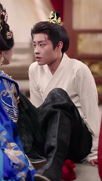 ดอกไห่ถังใต้บัลลังก์เลือด