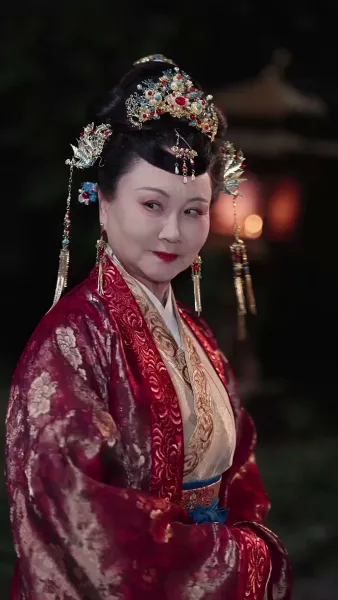 ดอกไห่ถังใต้บัลลังก์เลือด