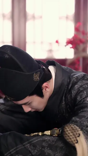 ดอกไห่ถังใต้บัลลังก์เลือด