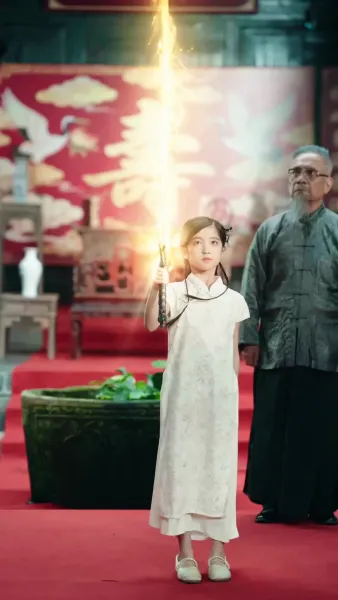 บรรพจารย์ร่างสิบขวบกลับมา