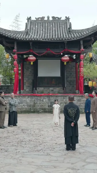 บรรพจารย์ร่างสิบขวบกลับมา