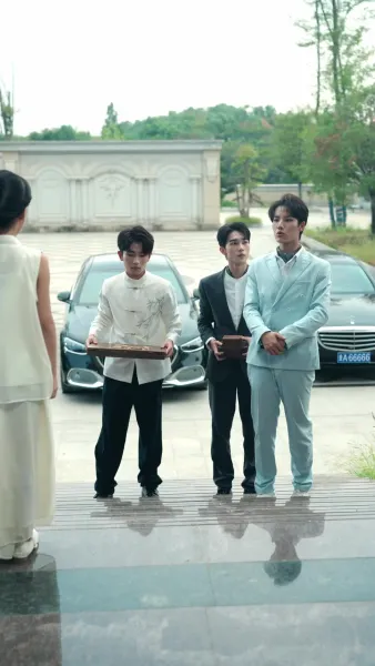 บรรพจารย์ร่างสิบขวบกลับมา