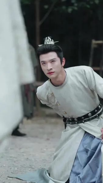 คุณชายสำราญผู้เร้นคม