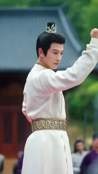 คุณชายสำราญผู้เร้นคม