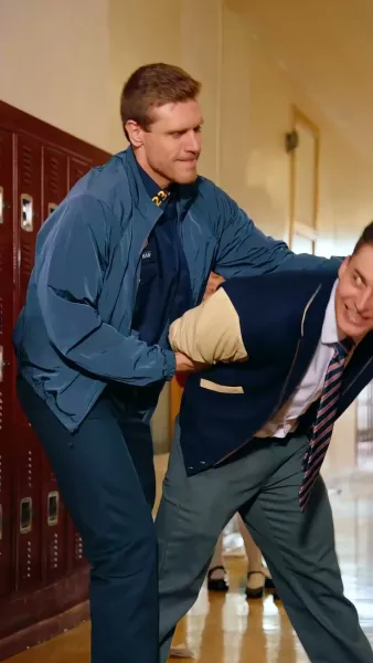 คบหลอก ๆ กับศัตรูลูกคุณหนู