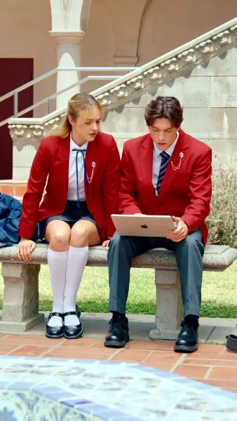 คบหลอก ๆ กับศัตรูลูกคุณหนู