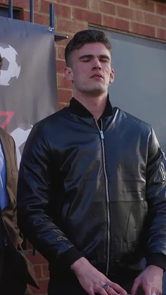 รักล้นใจ นายนักเตะ