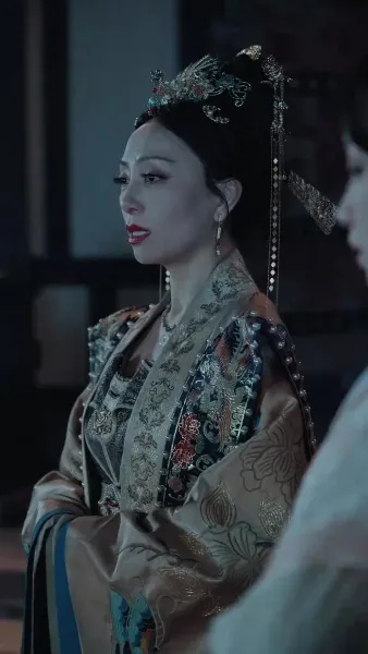 ชะตารักนางหงส์