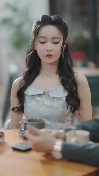 จากท่านประธานผู้มีอำนาจสู่นกในกรงทอง