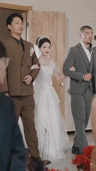 จากท่านประธานผู้มีอำนาจสู่นกในกรงทอง