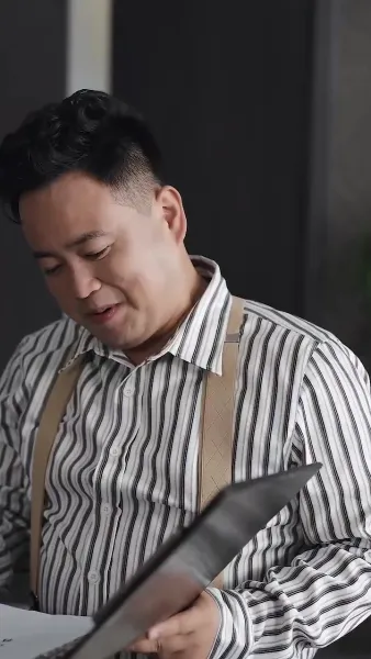 จากท่านประธานผู้มีอำนาจสู่นกในกรงทอง