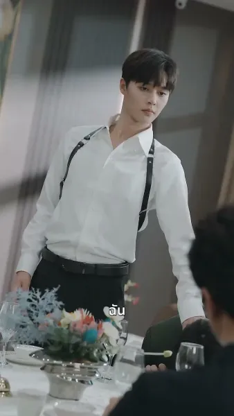 จากท่านประธานผู้มีอำนาจสู่นกในกรงทอง