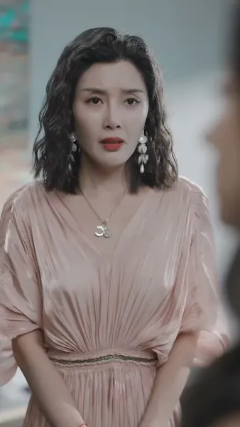 จากท่านประธานผู้มีอำนาจสู่นกในกรงทอง