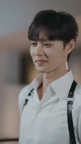 จากท่านประธานผู้มีอำนาจสู่นกในกรงทอง