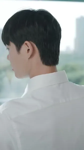 จากท่านประธานผู้มีอำนาจสู่นกในกรงทอง