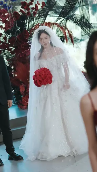 จากท่านประธานผู้มีอำนาจสู่นกในกรงทอง