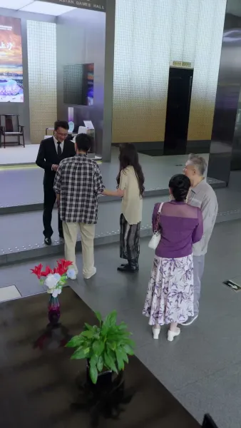 ลูกชายคลั่งรัก แม่ขอไม่ยุ่ง