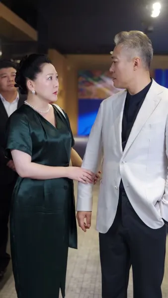 ลูกชายคลั่งรัก แม่ขอไม่ยุ่ง