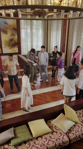 ลูกชายคลั่งรัก แม่ขอไม่ยุ่ง