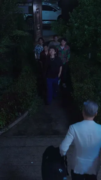 ลูกชายคลั่งรัก แม่ขอไม่ยุ่ง