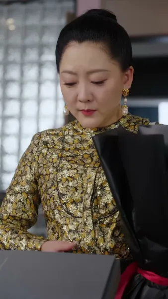 ลูกชายคลั่งรัก แม่ขอไม่ยุ่ง