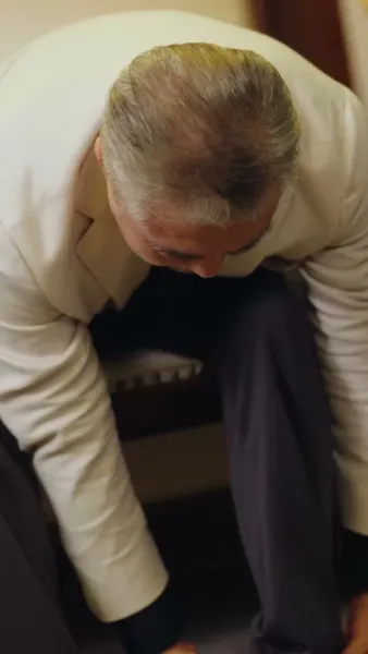 ลูกชายคลั่งรัก แม่ขอไม่ยุ่ง