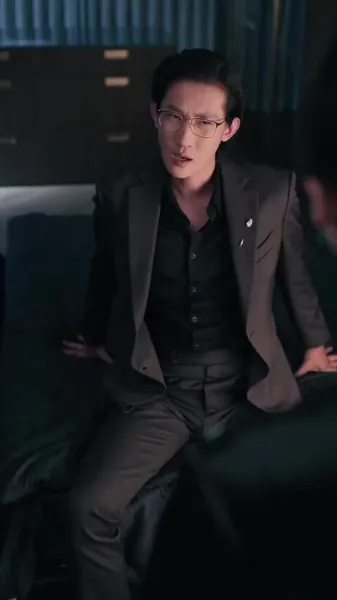 ความลับใต้แสงจันทร์